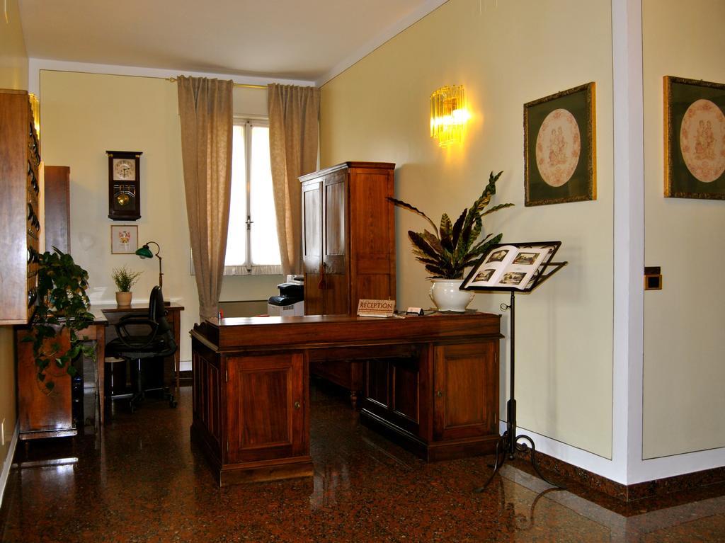 קסטלפרנקו אמיליה Hotel Aquila מראה חיצוני תמונה
