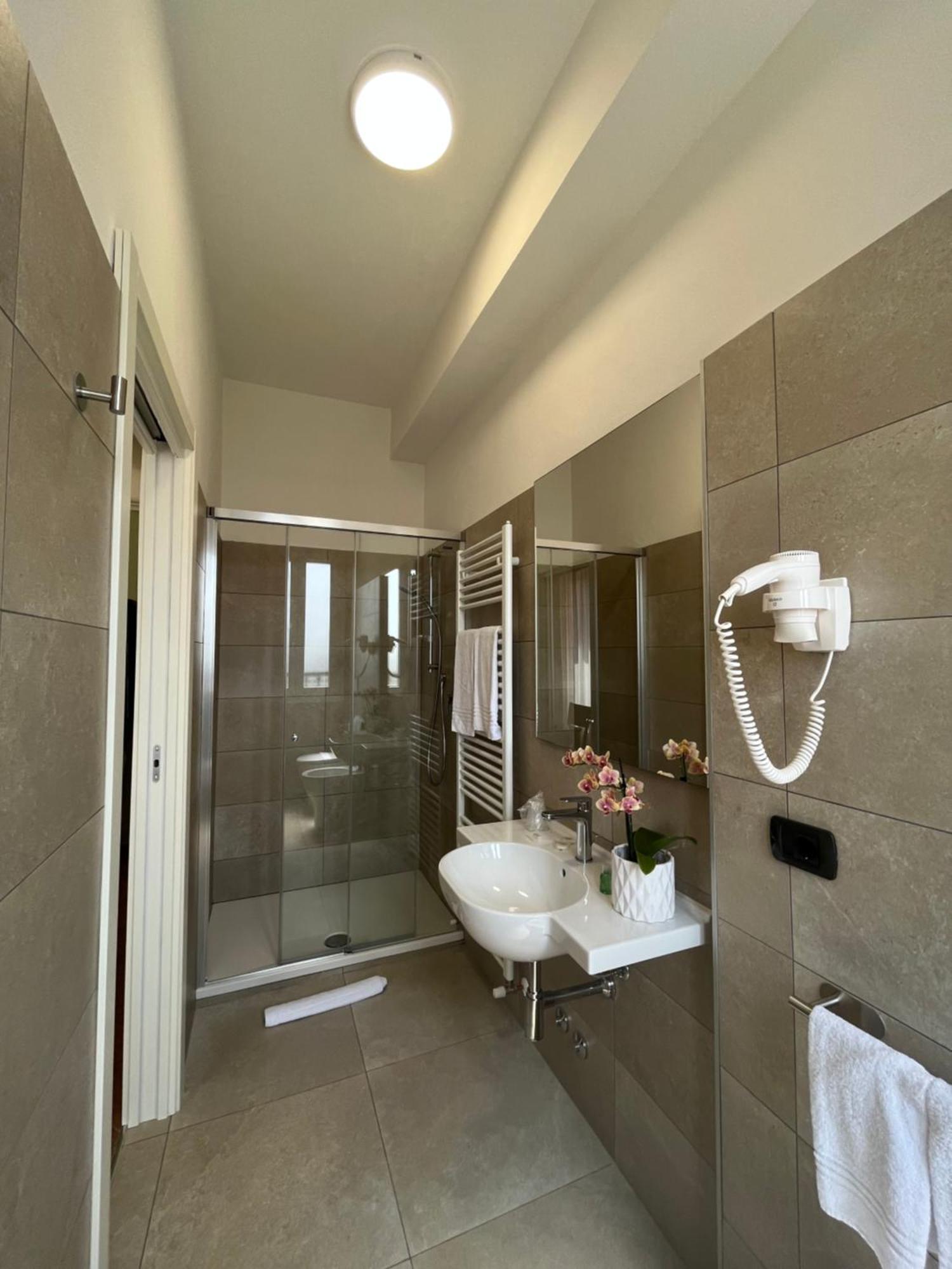 קסטלפרנקו אמיליה Hotel Aquila מראה חיצוני תמונה
