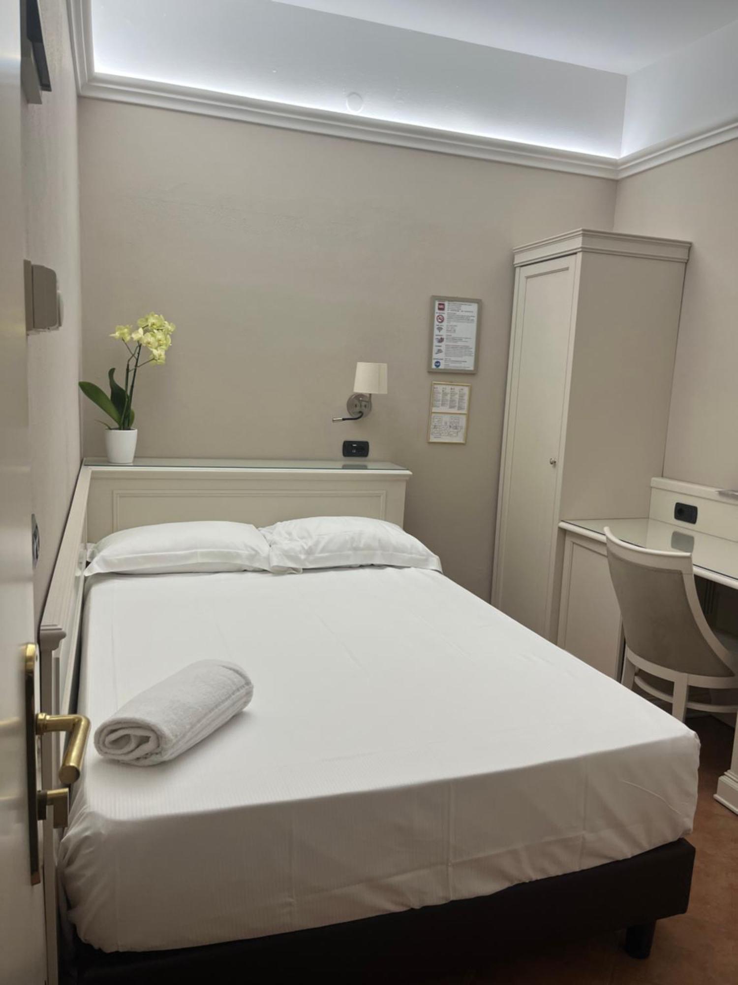 קסטלפרנקו אמיליה Hotel Aquila מראה חיצוני תמונה